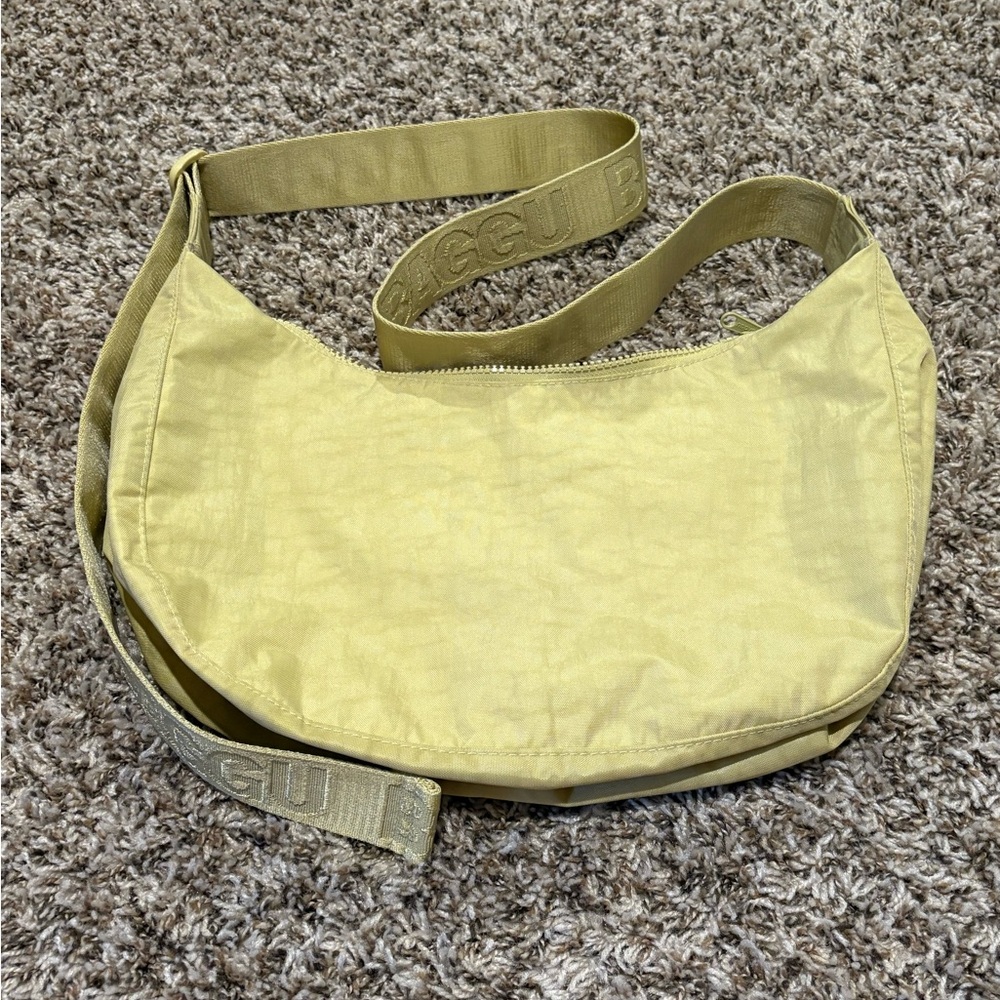 Baggu - butter medium crescent